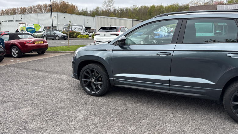 Skoda Karoq 2.0 TDI Sport Line 4x4 5dr Diesel Estate
